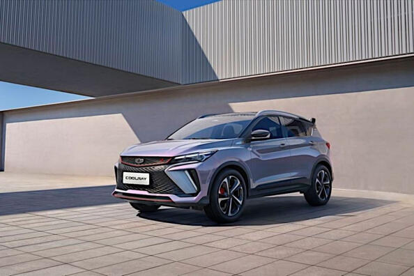 Revizuirea crossover-ului compact compact actualizat Geely Coolray