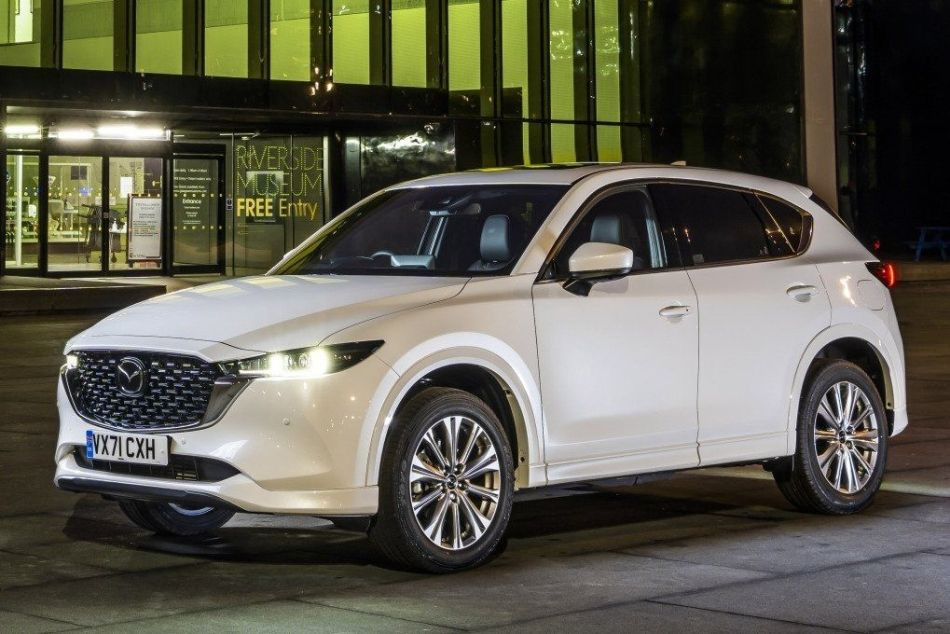 Revizuirea crossover-ului Mazda CX-5 actualizat din a doua generație