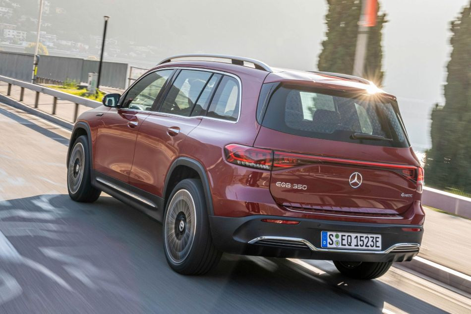 Mercedes-Benz EQB: un crossover electric elegant