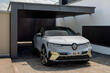 Revizuirea hatchback-ului electric Renault Megane E-Tech foto 1