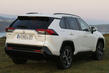 Prezentare generală a crossover-ului hibrid Suzuki Across cu tracțiune integrală foto 4