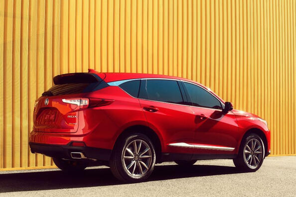 Revizuirea crossover-ului premium Acura RDX actualizat Fotografie 3