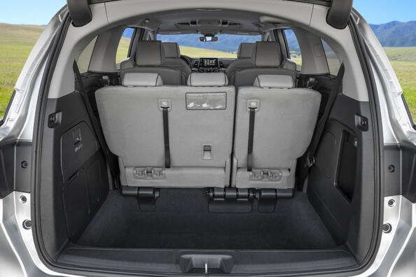 Honda Odyssey: un monovolum de familie cu caracteristici unice Fotografie 6