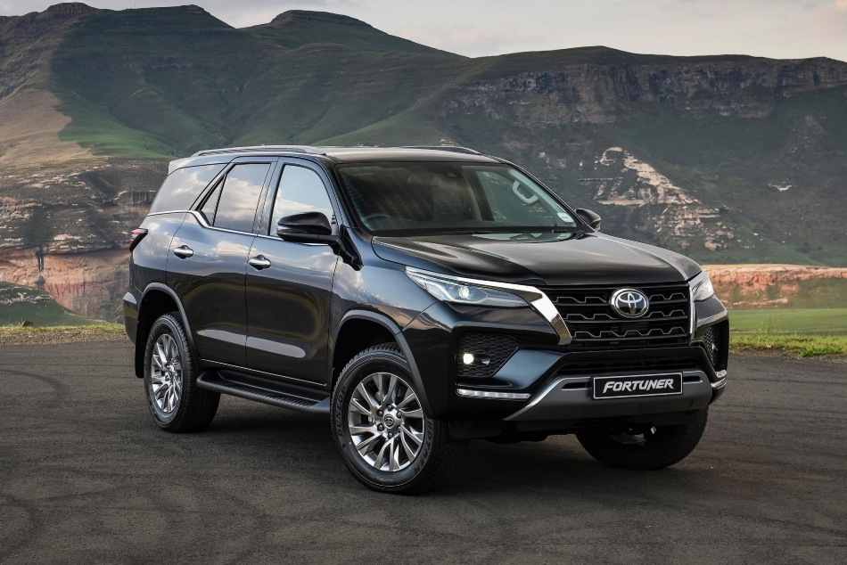Toyota Fortuner: întruchiparea unui SUV modern