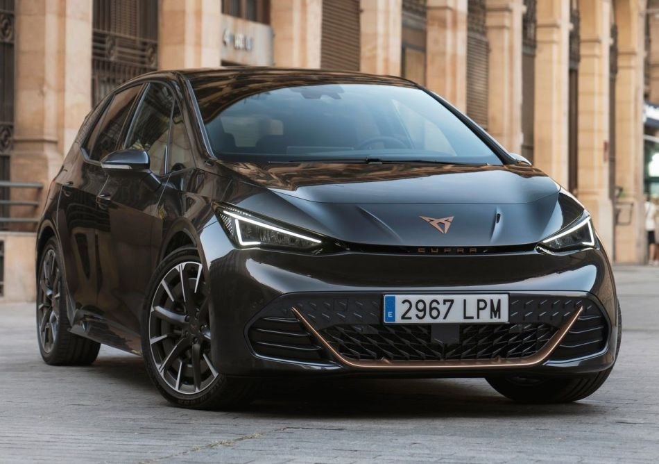 Revizuirea hatchback-ului electric Cupra Born