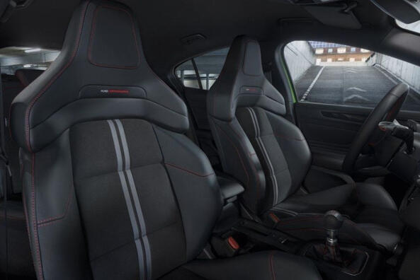 Ford Focus ST: dinamică incitantă și tehnologii moderne Fotografie 6