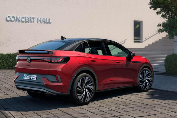Revizuirea crossover-ului electric cu tracțiune integrală Volkswagen ID.5 GTX Fotografie 3