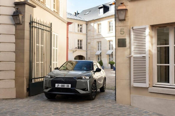 Revizuirea crossover-ului electric DS 3 E-Tense actualizat