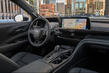 Revizuirea sedanului Toyota Crown cross foto 5