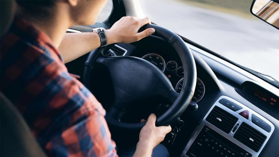 5 trucuri utile pentru șoferi care vor face viața mai ușoară