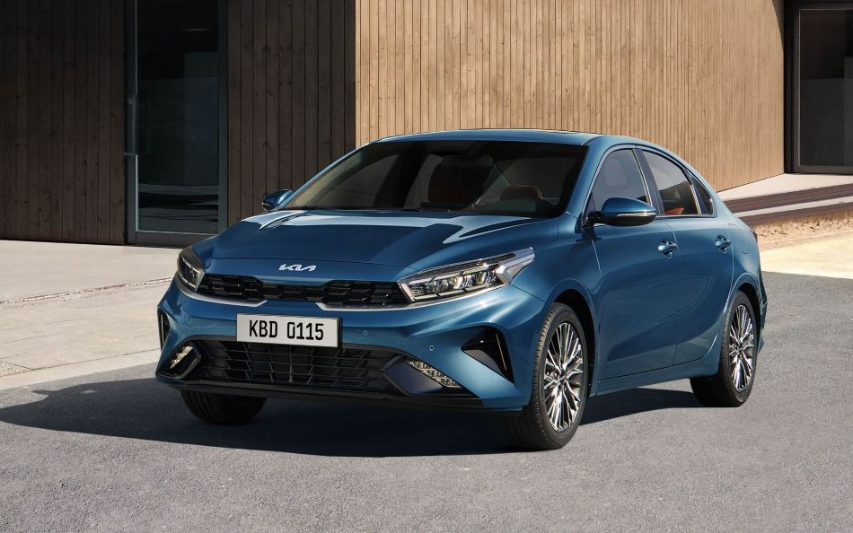 KIA Cerato: sedan actualizat de a patra generație