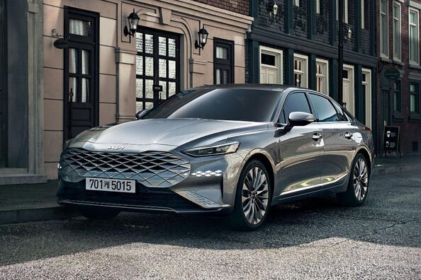 KIA K8: sedan emblematic cu ambiții
