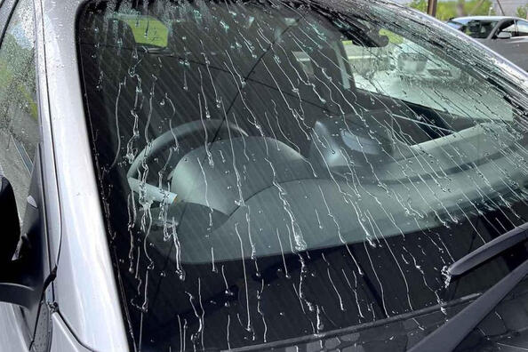 Anti-ploaie pentru mașină: ce este și cum se folosește
