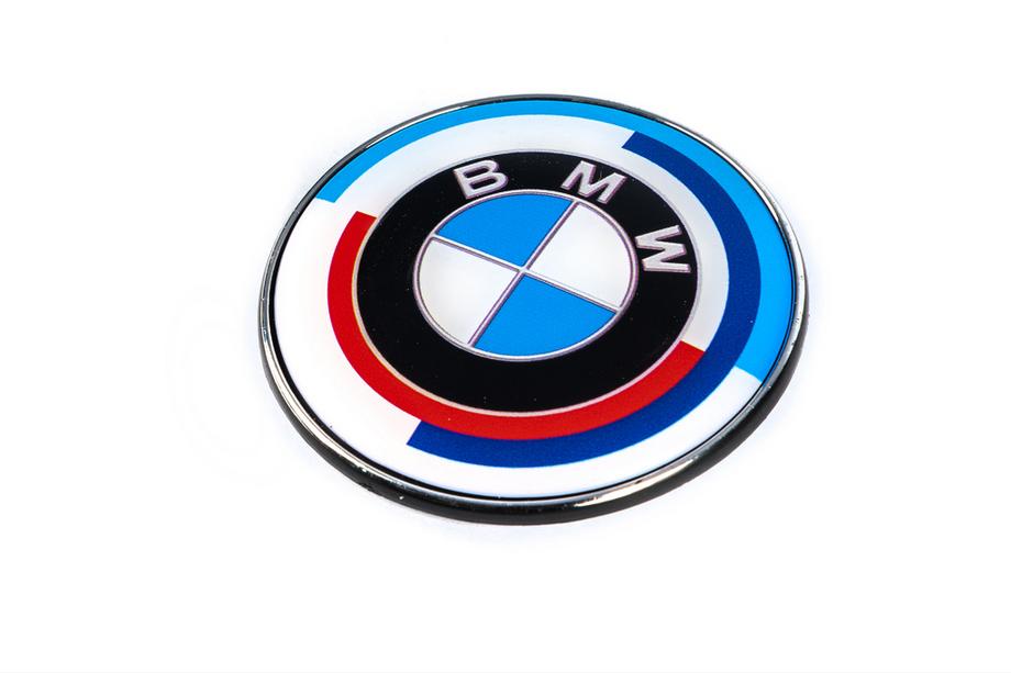 BMW 5 Series E39 1996-2003 Emblema Aniversar 78mm (spate) Image