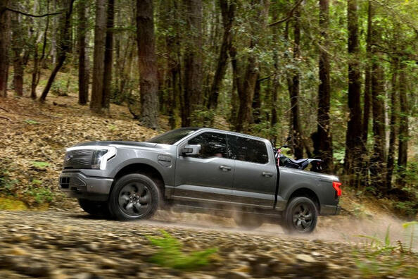 Ford F-150 Lightning: testul pickup-ului electric, autonomie si sfarsit productie