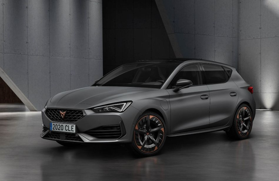 Cupra Leon: condus sportiv într-o caroserie elegantă