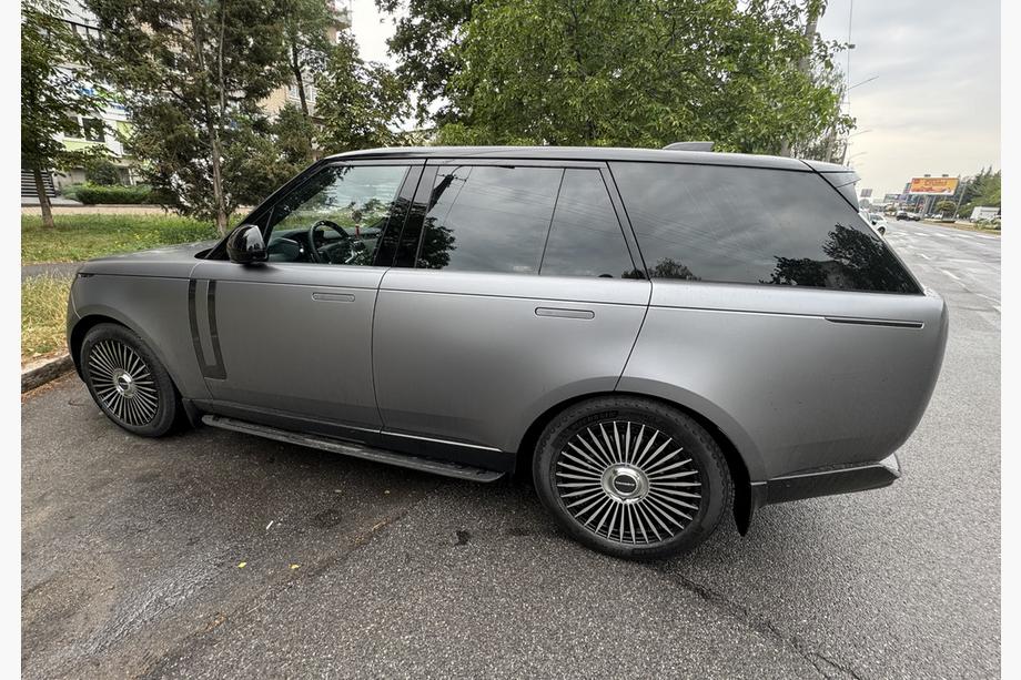 Range Rover V L460 2021- Praguri laterale design original (pentru SWB) Foto 1