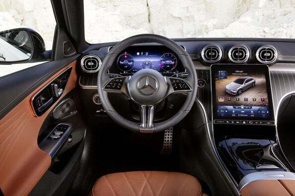 Mercedes-Benz C-Class All-Terrain: o revizuire a vehiculului de teren Fotografie 6