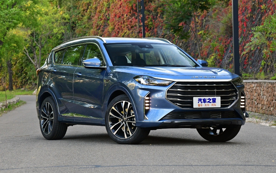 Jetour X70 Plus: revizuire a primei generații de crossover
