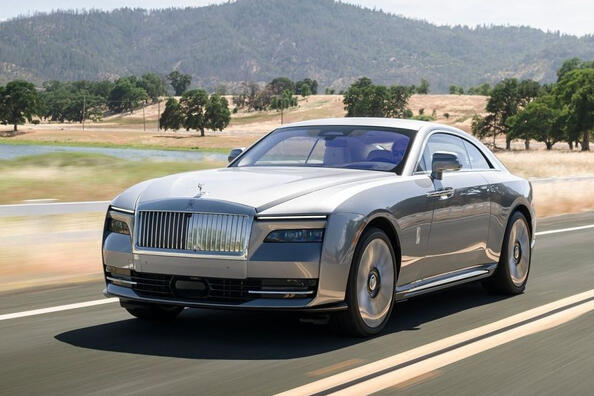 Rolls-Royce Spectre: recenzie a coupe-ului electric