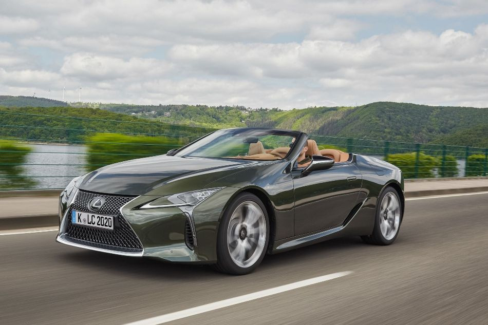 Lexus LC 500 Convertible: lux și condus în aer liber