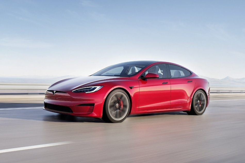 Generația Tesla Model SI: revizuirea liftback-ului electric actualizat