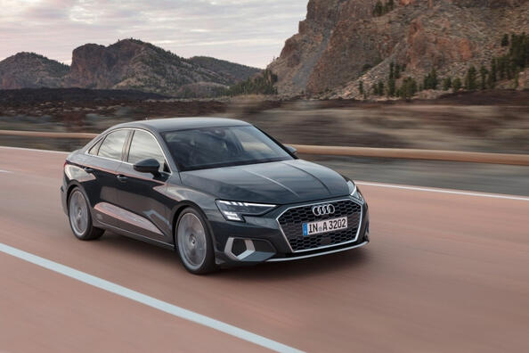 Audi A3 Sedan a 4-a generație recenzie