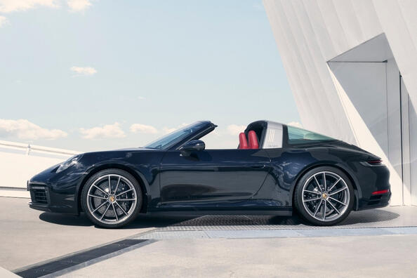 Revizuirea roadster-ului Porsche 911 Targa