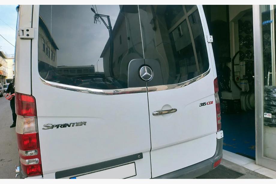 Mercedes Sprinter W906 2006–2018 Ornament geam spate Carmos (2 buc, inox) Foto 3