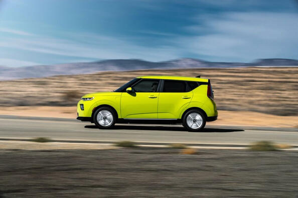 KIA Soul EV: o mașină electrică elegantă și practică Fotografie 3