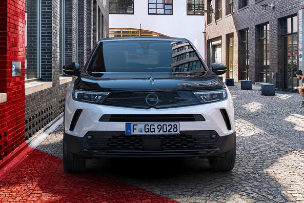 Revizuirea celei de-a doua generații a crossover-ului compact pentru orașe Opel Mokka Fotografie 2