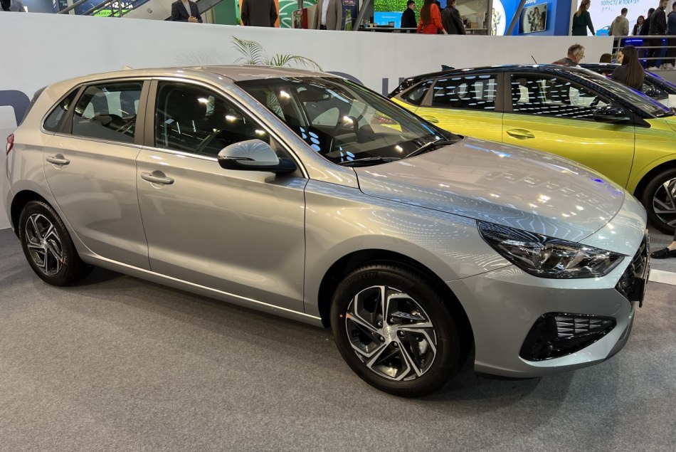 Revizuirea hatchback-ului Hyundai i30 actualizat din a treia generație