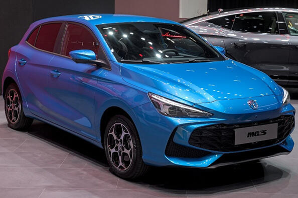 MG 3 2024: revizuirea unui hatchback urban elegant