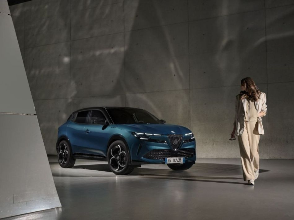 Analiza crossoverului Alfa Romeo Junior 2024