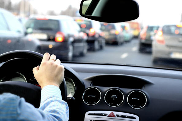 Ce să faci dacă ești blocat în trafic?