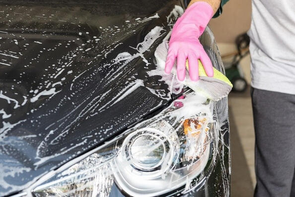 Alegem un șampon auto: spălăm corect mașina