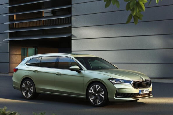 Revizuirea break-ului Skoda Superb Combi 2024