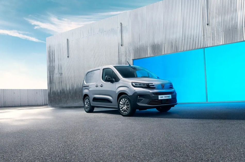 Revizuirea furgonetei actualizate Peugeot Partner 2024