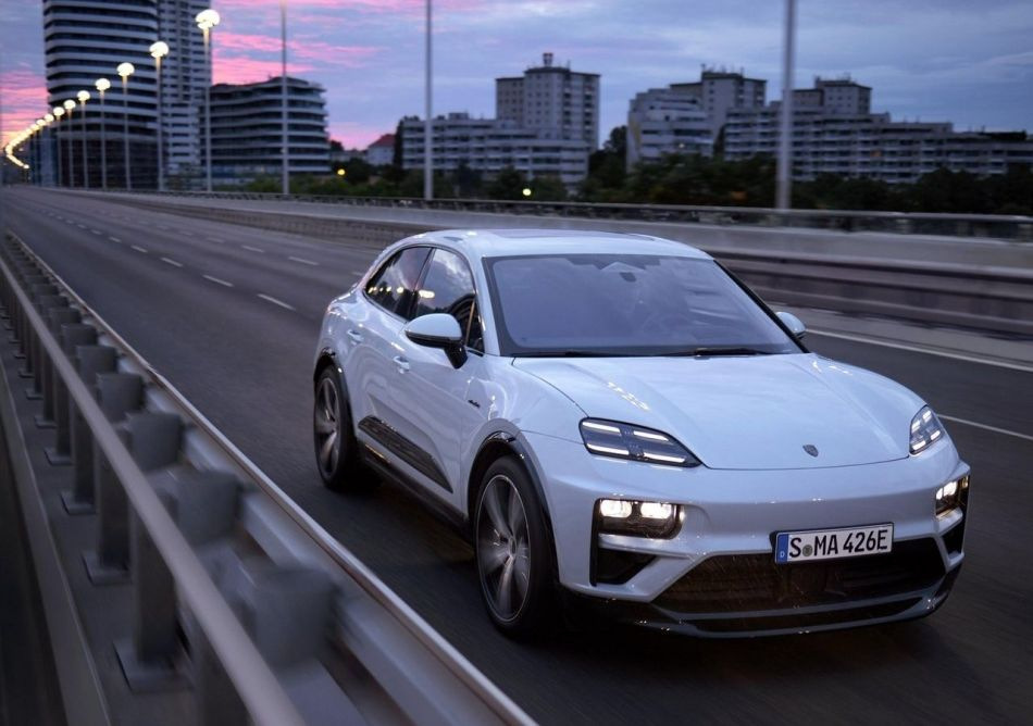 Revizuirea celei de-a doua generații a crossover-ului Porsche Macan Electric 2024