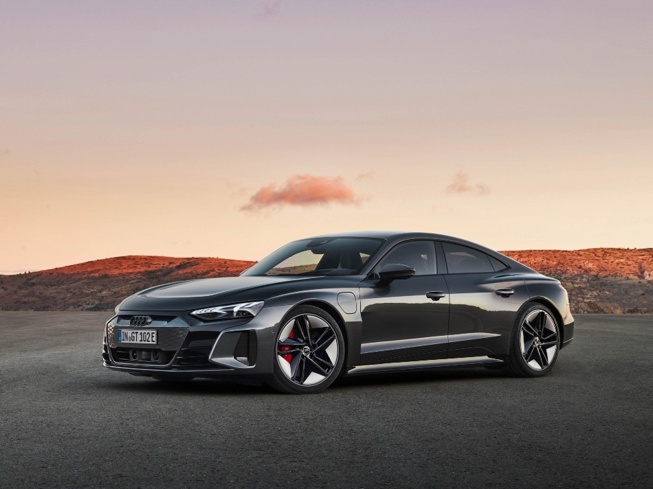 Audi RS e-tron GT: un monstru electric cu accelerație explozivă