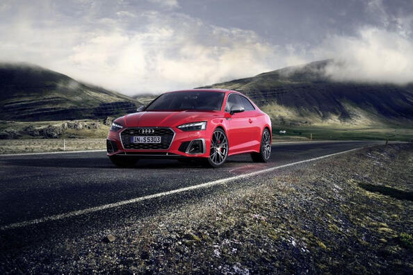 O revizuire a Audi S5 Coupe de înaltă performanță