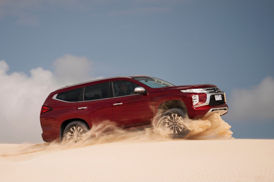 Mitsubishi Pajero Sport: războinic off-road actualizat