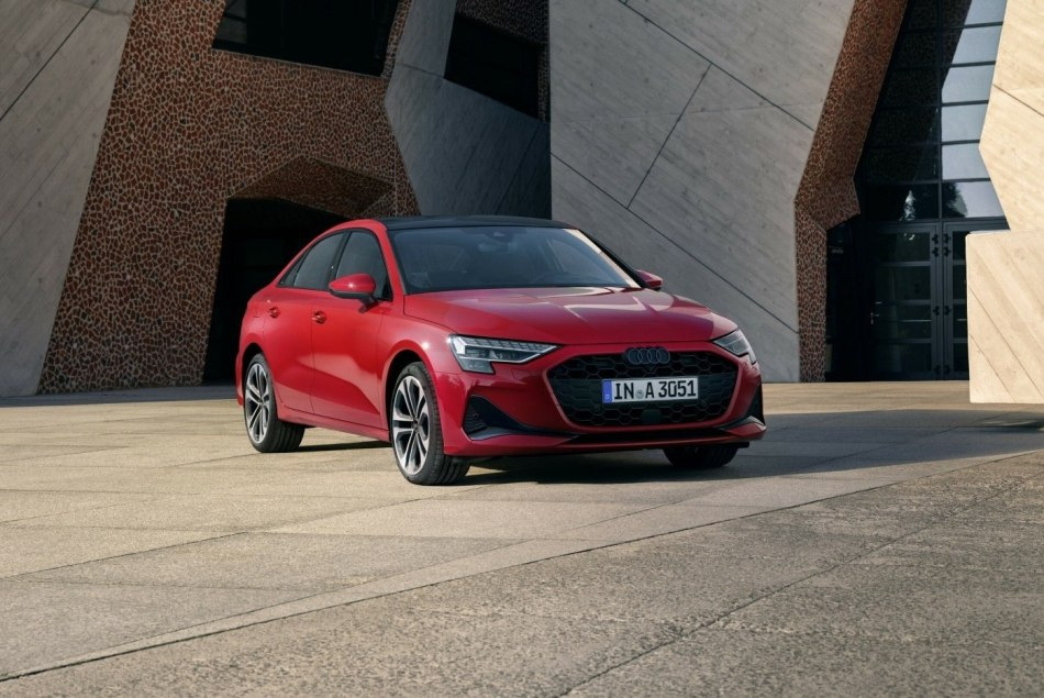 Audi A3 Sedan actualizat 2024: evoluția stilului și tehnologiei