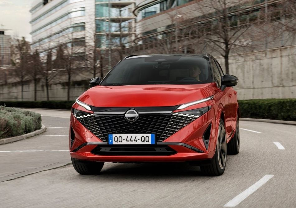 Revizuirea Nissan Qashqai 2024: un crossover actualizat pentru oraș și călătorii