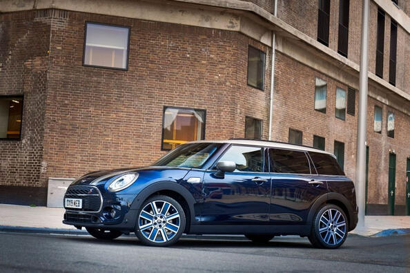 Revizuirea MINI Clubman actualizată: mai mult stil și confort