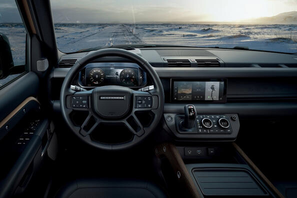 Land Rover Defender 90: o revizuire a SUV-ului cu trei uși Fotografie 6