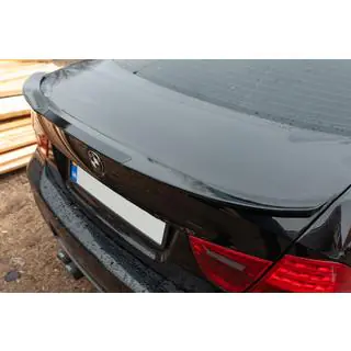 Spoiler M4-Style (pentru E90, grunduit pentru vopsire)