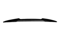 BMW Seria 5 G30/G31 2017–2023 Spoiler M4-Style (Negru Lucios) foto 5