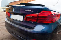 BMW Seria 5 G30/G31 2017–2023 Spoiler M4-Style (Negru Lucios) foto 2