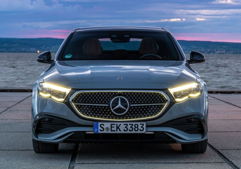 Revizuirea Mercedes-Benz E-Class 2023: O nouă dimensiune a luxului